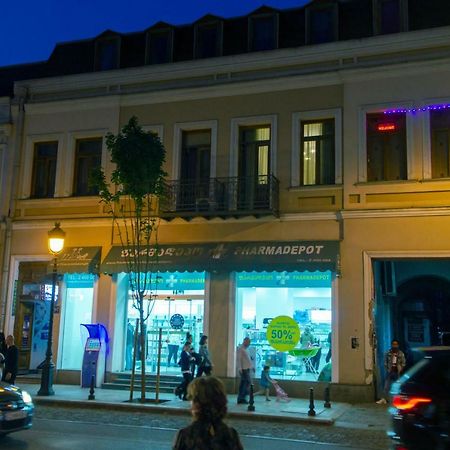 Home@97 On Aghmashenebeli Avenue Τυφλίδα Εξωτερικό φωτογραφία