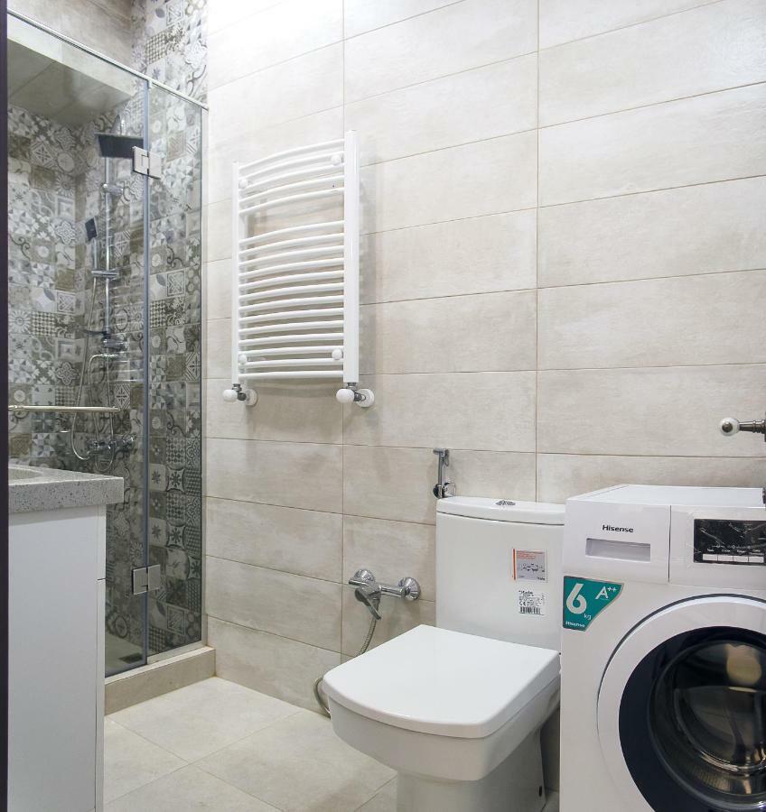 Home@97 On Aghmashenebeli Avenue Τυφλίδα Εξωτερικό φωτογραφία