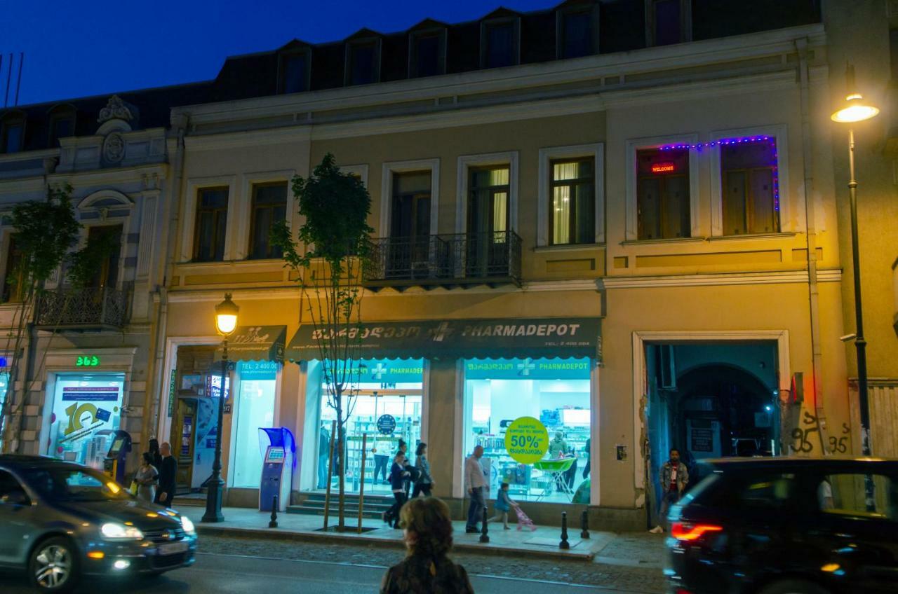 Home@97 On Aghmashenebeli Avenue Τυφλίδα Εξωτερικό φωτογραφία