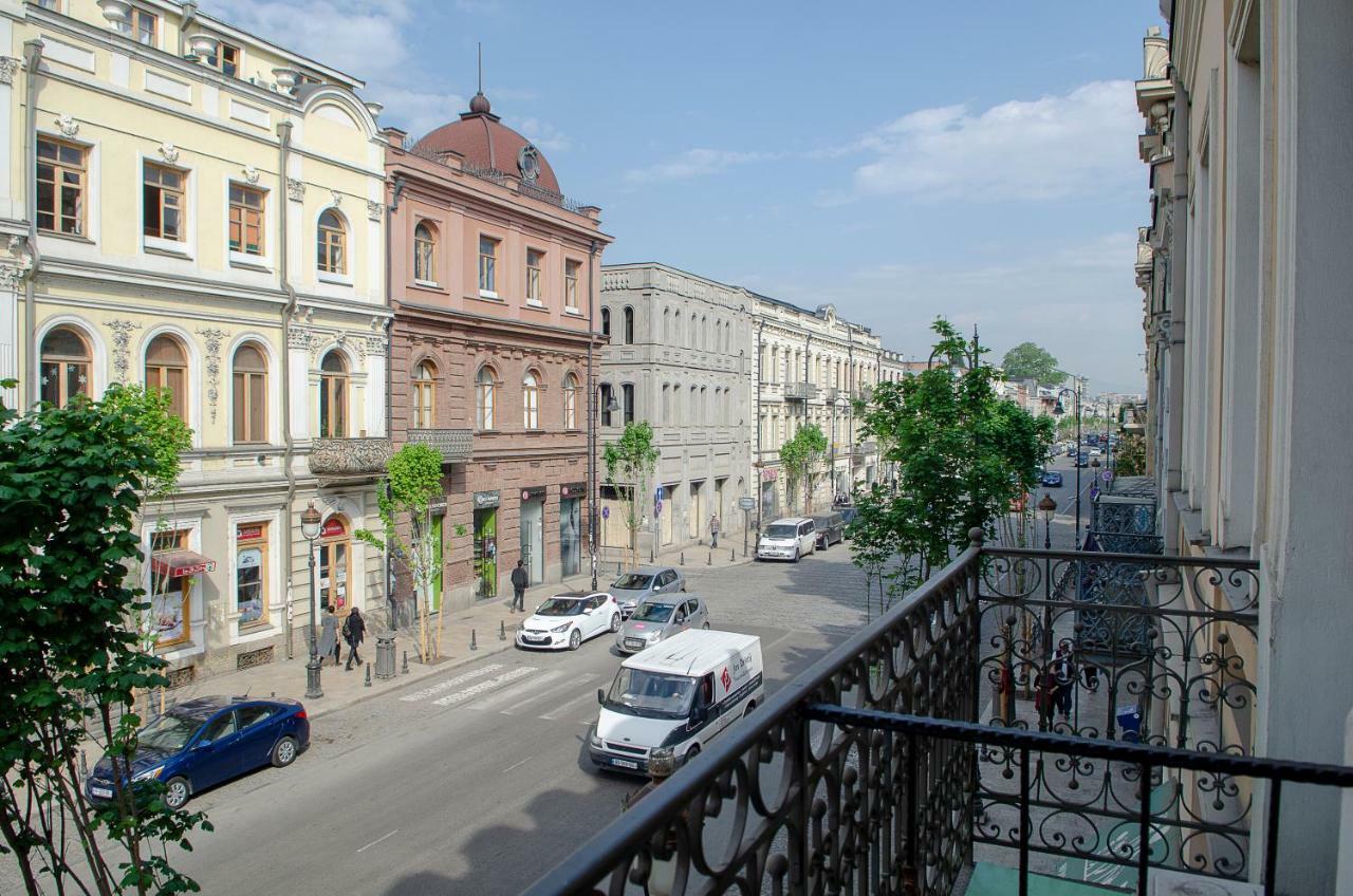 Home@97 On Aghmashenebeli Avenue Τυφλίδα Εξωτερικό φωτογραφία